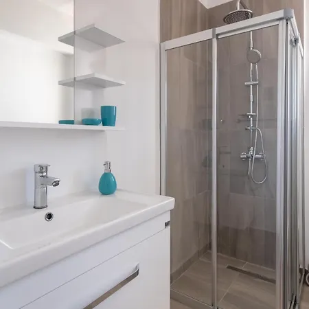 Blossom Penthouse With Jacuzzi * Vokolidha
